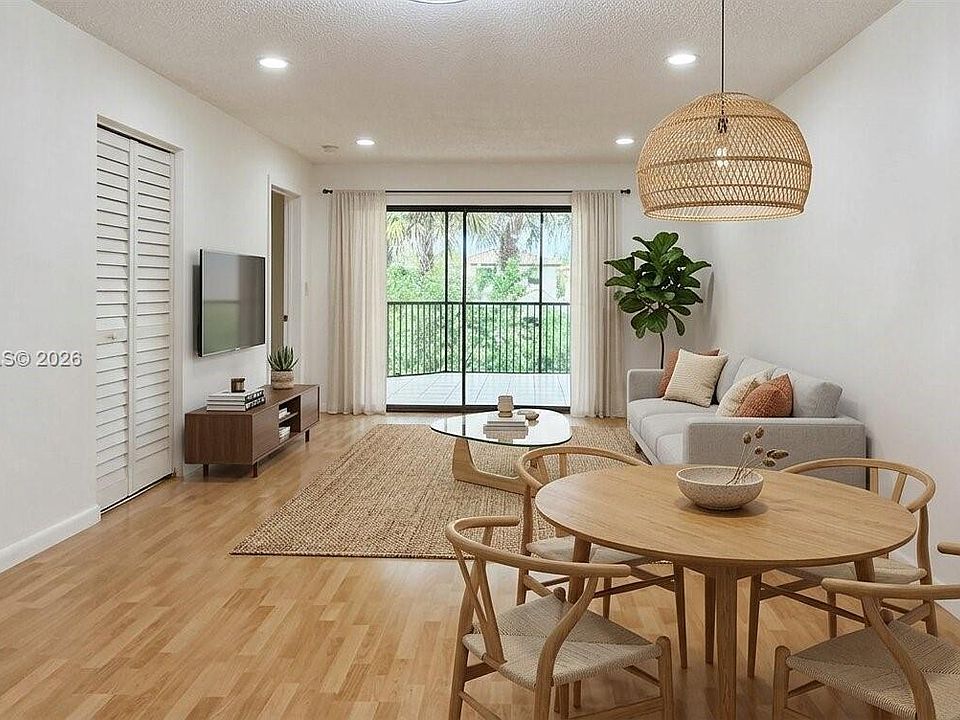 1st image of 3470 Foxcroft Rd APT 204
