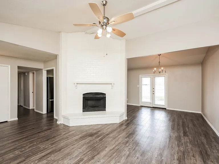 490 Rainier St — Photo 5