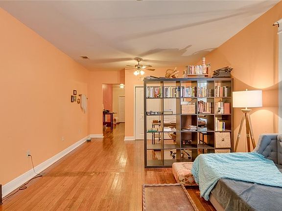 4th image of 2726-28 Aubry St