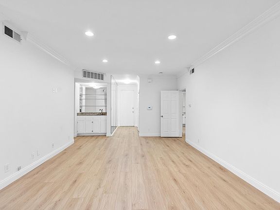 4th image of 200 N Almont Dr APT 105