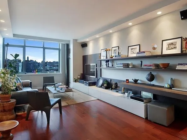 1485 Fifth Avenue image 1 of 11