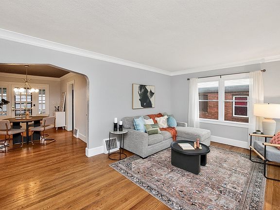 2nd image of 1655 Beaver Ave