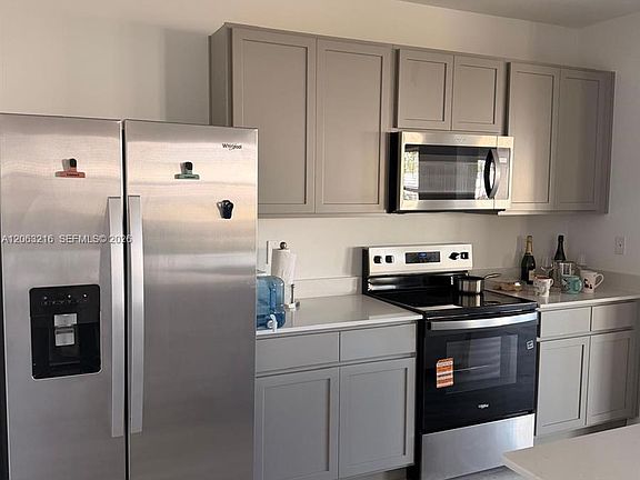 3rd image of 632 Taylor Groves Ln