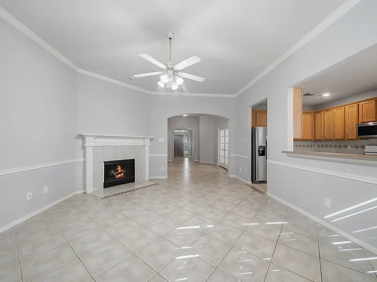 1631 Crescent Shores Ln — Photo 16