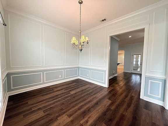 5th image of 3906 Galloway St