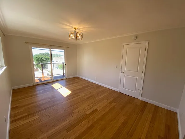 2121 David Ave — Photo 40