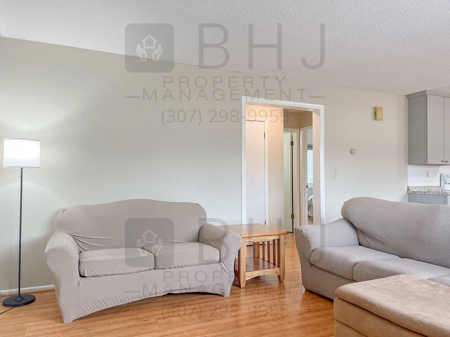 Bendabout Four Plex — Photo 3