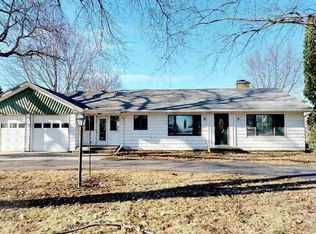 24975 Locust Rd, Lanark, IL 61046