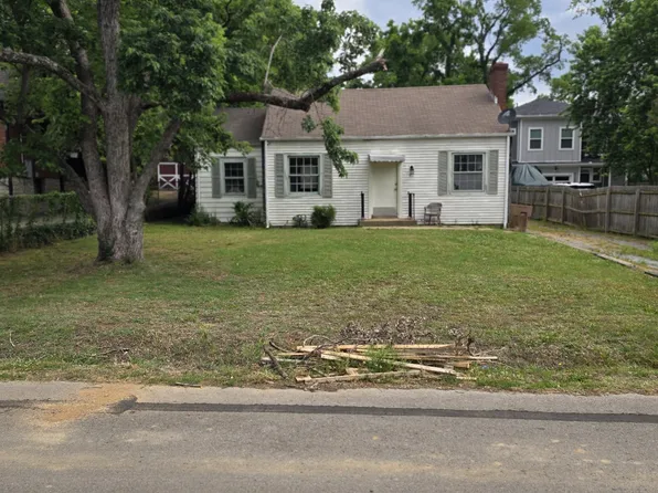 911 Carolyn Ave, Nashville, TN 37216