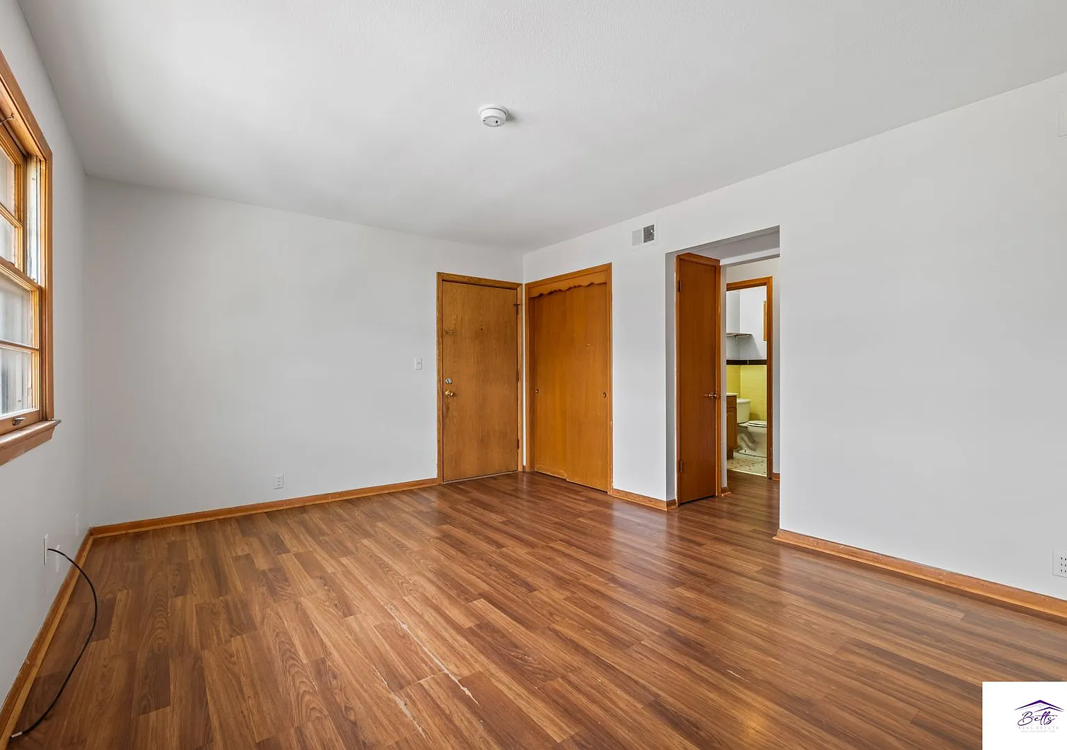 1021 Apartments — Photo 3