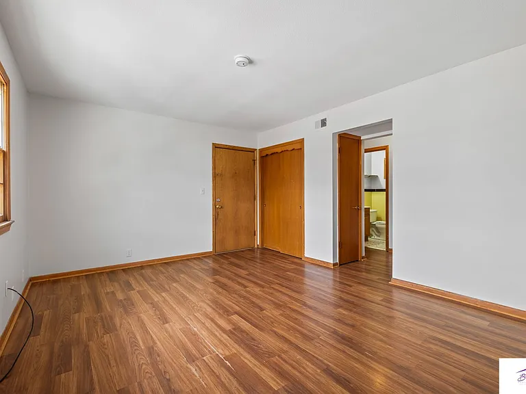 1021 S 31st St — Photo 14