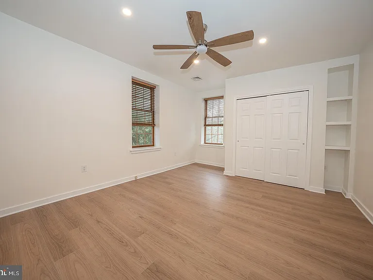 42 N Waterloo Rd #38 — Photo 15
