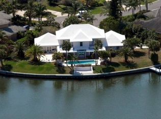 207 Spinnaker Dr, Vero Beach, FL 32963