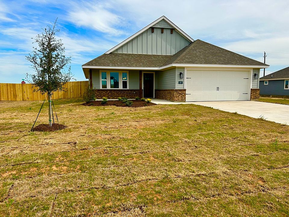 1st image of 405 Aquilla Way