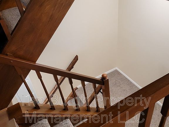 5th image of 405 Sonnybrook Ct