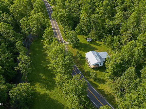2nd image of 1529 Beech Creek Rd