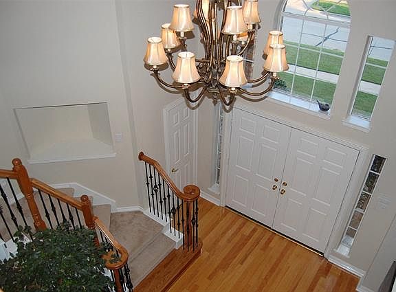 4th image of 1212 Normandy Dr