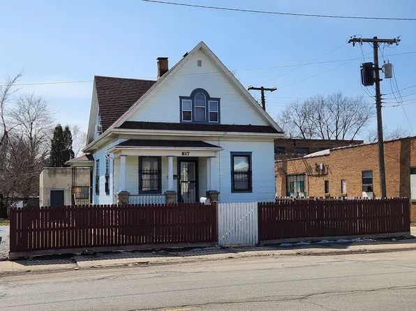 817 Broadway, Rockford, IL 61104