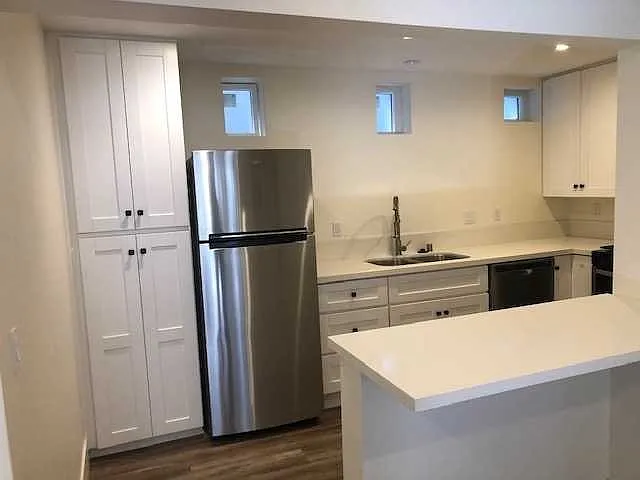 Sparks Apartments — Photo 3