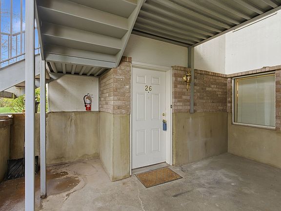 4th image of 1533 N Riverside Ave W #26