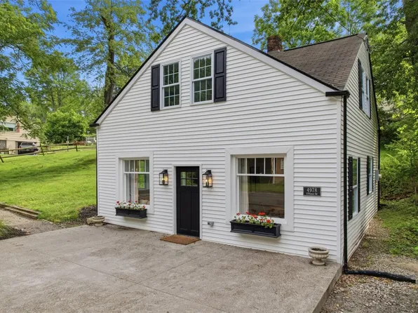 4978 S Pioneer Rd, Gibsonia, PA 15044