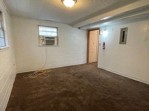 3rd image of 107 E 12th Ave #B