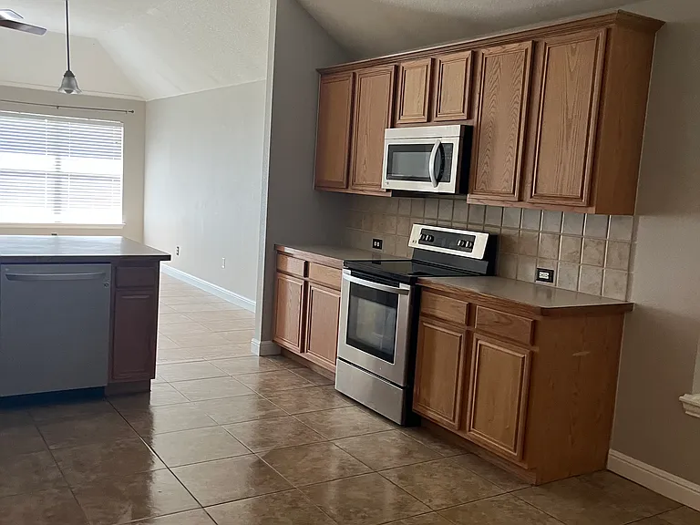 7217 Welshman Dr — Photo 2