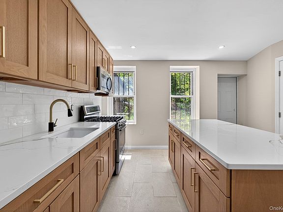 2nd image of 1330 Dean Street