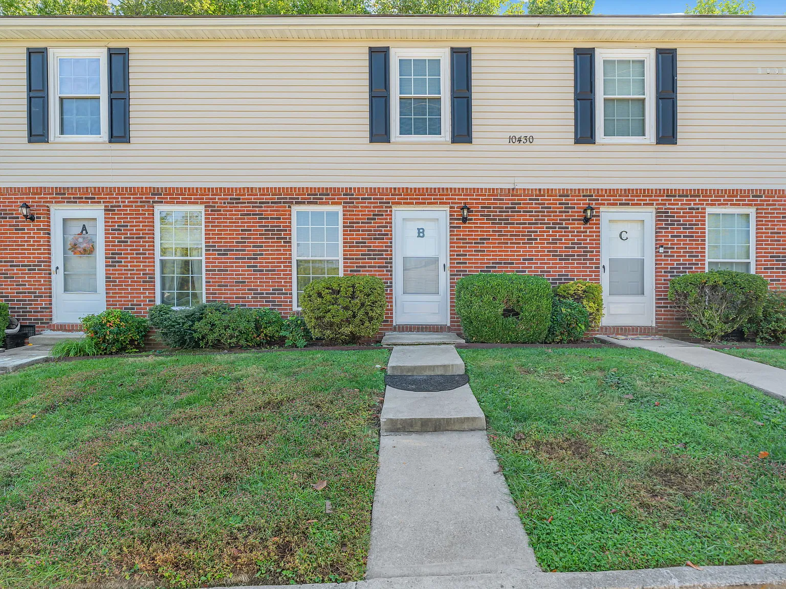 (ACHMidL) 10430 Victoria Dr (Units 1 - 4) - B — Photo 2