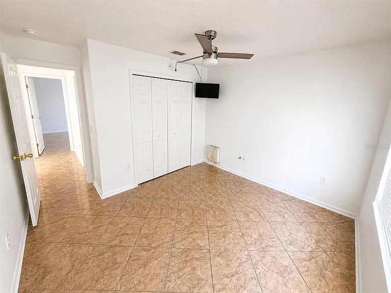 320 Paradise Woods Pl — Photo 5