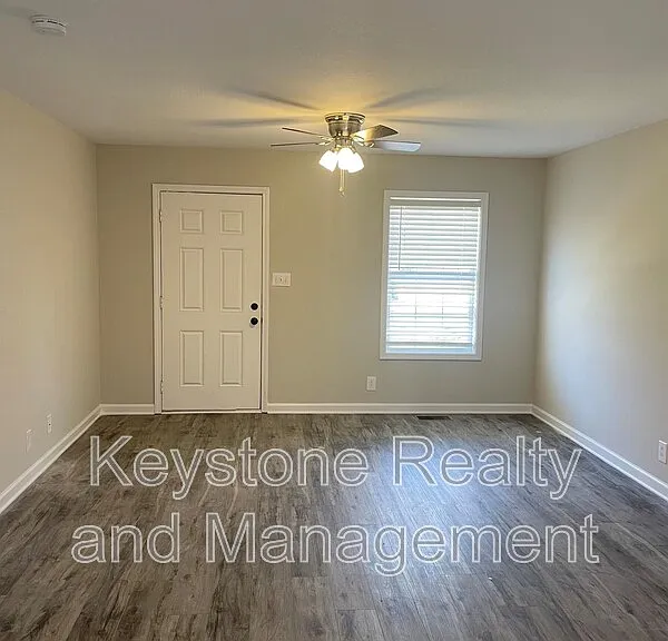 1845 Hugh Hunter Rd — Photo 2