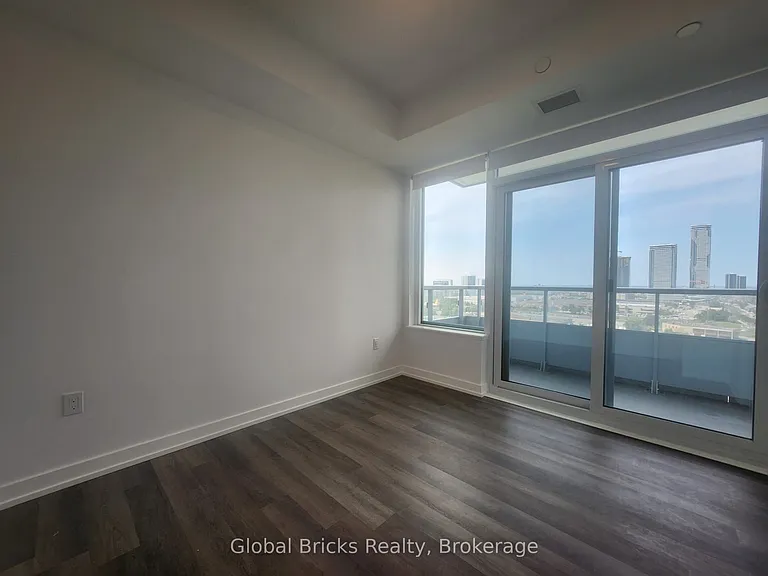 2851 Highway 7 Rd — Photo 4