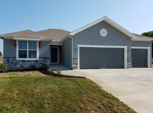 25174 W 147th Ct, Olathe, KS 66061