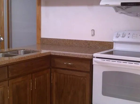 429 Austen Ct #1, Oshawa, ON L1H 6K7