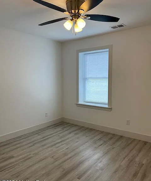 4001 Preston Hwy #6 — Photo 14