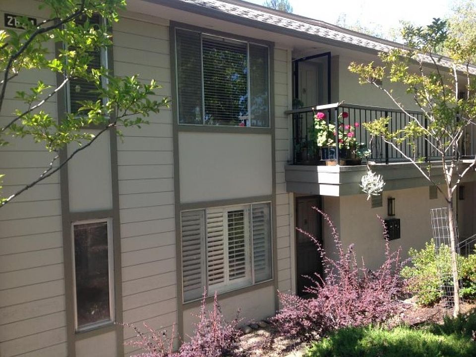 1st image of 2624 Ptarmigan Dr APT 1