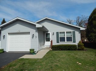 723 Holland Ave, Delavan, WI 53115