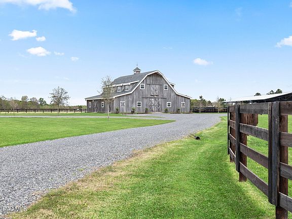 4th image of 1601 Highway 357