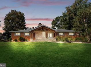 15 Vahlsing Way, Robbinsville, NJ 08691