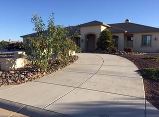 11951 Amherst Ct, Oak Hills, CA 92344