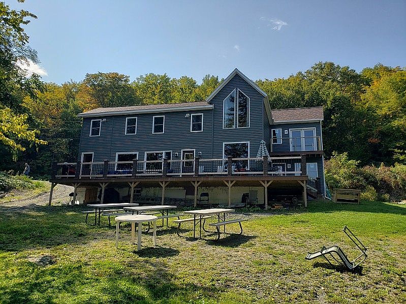 1st image of 455 W Van Buren Cove Rd