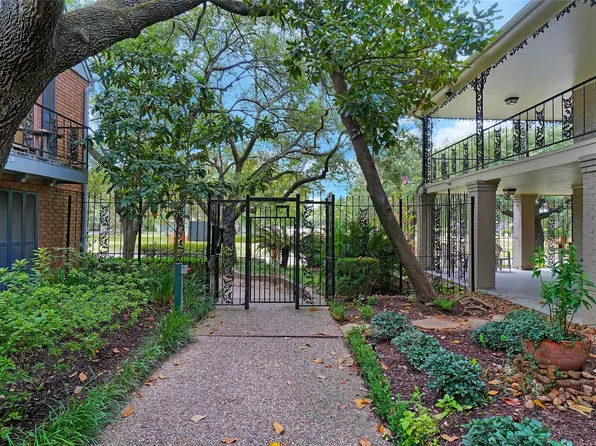 11550 Chimney Rock Rd APT 324, Houston, TX 77035