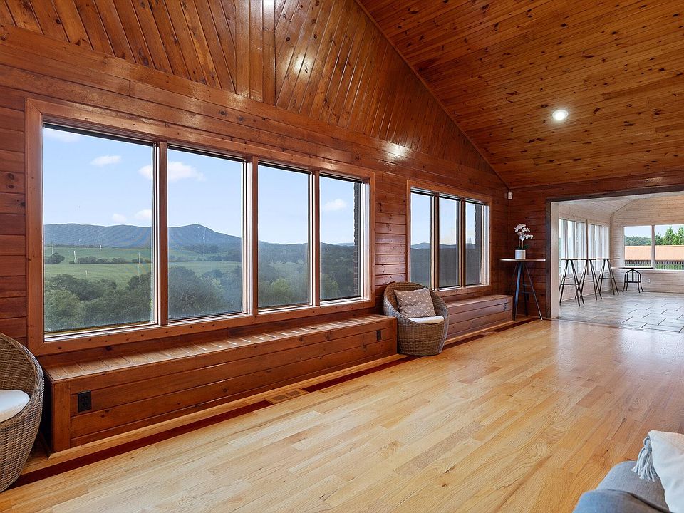 46th image of 1020 Thomas Rd