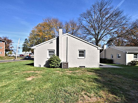 4th image of 1281 Tyler Ave