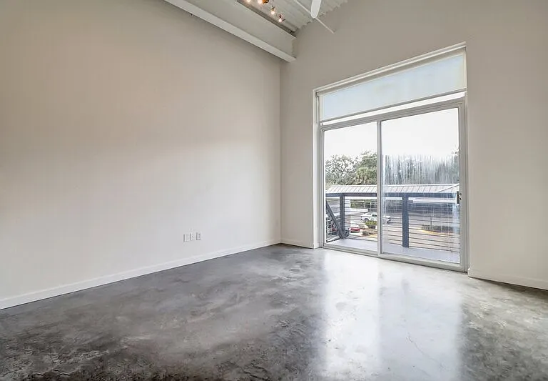 2514 Abercorn St #205 — Photo 16