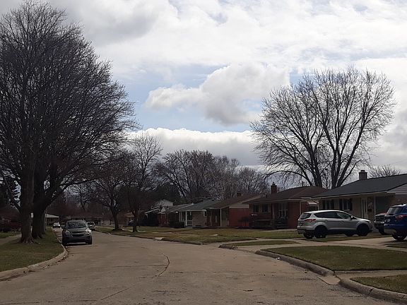 5th image of 34116 Kennedy St
