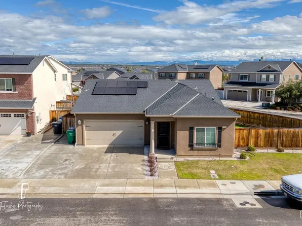 3824 Evergreen Village Ln, Shafter, CA 93263