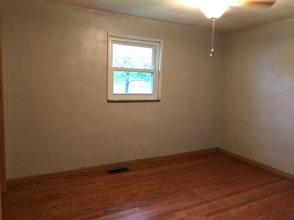 3rd image of 10764 N County Road 275 E