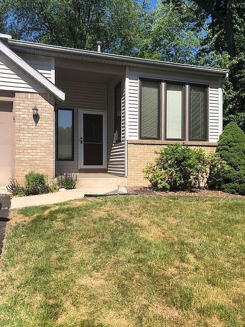 1st image of 2384 Mansfield St #35