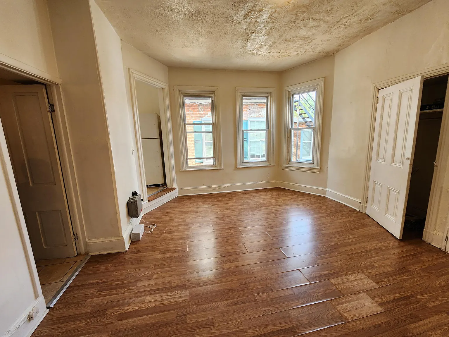 1 bed, 500 sqft, $1,050 — Photo 4